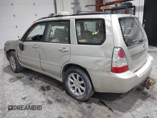 2007 Subaru Forester X w/Premium Pkg with VIN JF1SG65657G703816, listed as a IAAI auction lot 41497811 with 124,286 mi miles. Bid and sale history available at carsss.com. Image 3.