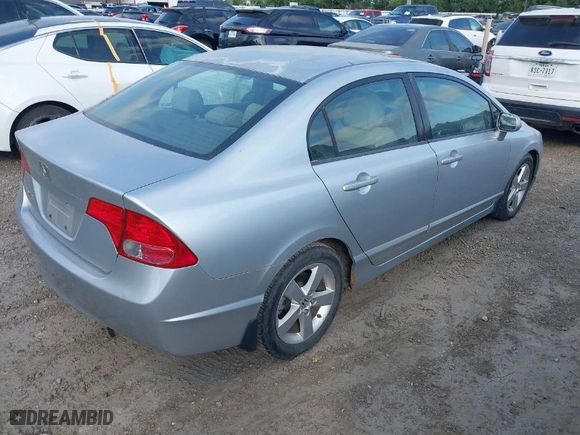 2008 Honda Civic Sdn EX with VIN 2HGFA15898H515471, listed as a IAAI auction lot 42027748 with 202,959 mi miles. Bid and sale history available at carsss.com. Image 4.