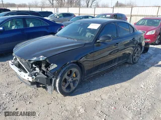 2017 Alfa Romeo Giulia with VIN ZARFAEDN5H7550586, listed as a IAAI auction lot 41431924 with 42,930 mi miles. Bid and sale history available at carsss.com. Image 18.