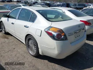 2012 Nissan Altima 2.5 S with VIN 1N4AL2AP8CN403921, listed as a IAAI auction lot 41894964 with 95,776 mi miles. Bid and sale history available at carsss.com. Image 3.