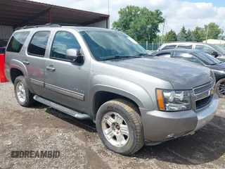 2012 Chevrolet Tahoe LT с VIN 1GNSKBE06CR230897, выставлен на аукционе IAAI как лот 42779547 с пробегом 163 949 миль миль и . История ставок и продаж доступна на DreamBid. Изображение 1.