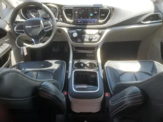 2023 Chrysler Pacifica Limited with VIN 2C4RC1GG8PR529266, listed as a Copart auction lot 60460235 with 56,506 mi miles and Clean title. Bid and sale history available at DreamBid. Image 8.
