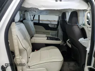 2020 Lincoln Navigator Black Label z VIN 5LMJJ3TT5LEL23937, wystawiony jako Copart lot #54434155 z przebiegiem 22 437 mil mil oraz Szkoda całkowita • Salvage title. Historia ofert i sprzedaży dostępna na DreamBid. Obrazek 11.