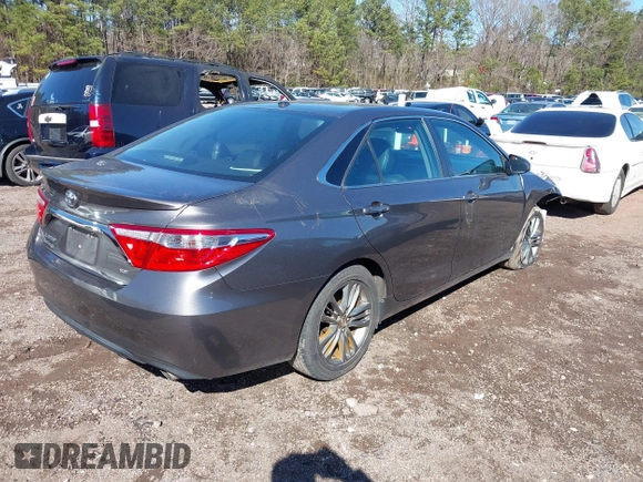 2017 Toyota Camry XLE with VIN 4T1BF1FK1HU311281, listed as a IAAI auction lot 41729435 with 132,488 mi miles. Bid and sale history available at carsss.com. Image 4.