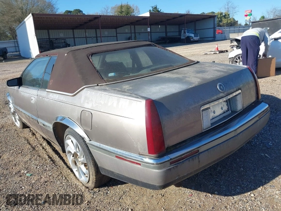 1992 Cadillac Seville z VIN 1G6EL13B2N0612154, wystawiony jako IAAI lot #41757101 z przebiegiem Nie podano mil oraz . Historia ofert i sprzedaży dostępna na DreamBid. Obrazek 3.