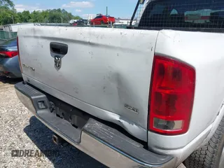 2005 Dodge 2500 ST z VIN 3D7KR28C85G790634, wystawiony jako IAAI lot #42311281 z przebiegiem 205 839 mil mil oraz . Historia ofert i sprzedaży dostępna na DreamBid. Obrazek 18.