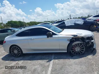 2017 Mercedes-Benz C 300 with VIN WDDWJ4JBXHF531168, listed as a IAAI auction lot 41923352 with 82,262 mi miles and . Bid and sale history available at carsss.com. Image 13.