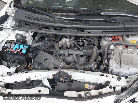 2018 Toyota Prius One with VIN JTDKDTB31J1608112, listed as a IAAI auction lot 42086063 with 51,847 mi miles and . Bid and sale history available at DreamBid. Image 10.