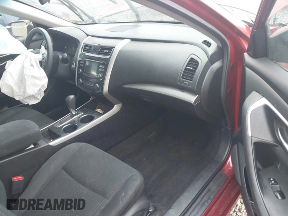 2015 Nissan Altima 2.5 S with VIN 1N4AL3AP9FN318810, listed as a IAAI auction lot 40821919 with 162,142 mi miles. Bid and sale history available at carsss.com. Image 5.