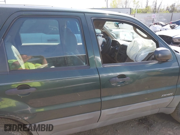 2002 Ford Escape XLS Choice with VIN 1FMYU02192KB15373, listed as a IAAI auction lot 42108982 with 175,538 mi miles and . Bid and sale history available at DreamBid. Image 13.