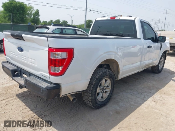 2022 Ford F-150 XL z VIN 1FTMF1CP0NKE04426, wystawiony jako IAAI lot #42320395 z przebiegiem 61 887 mil mil oraz . Historia ofert i sprzedaży dostępna na DreamBid. Obrazek 4.