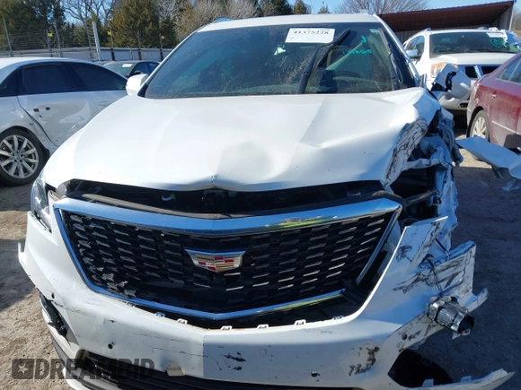 2024 Cadillac XT5 FWD Premium Luxury with VIN 1GYKNCRS2RZ743715, listed as a IAAI auction lot 41375228 with 10,846 mi miles. Bid and sale history available at carsss.com. Image 12.