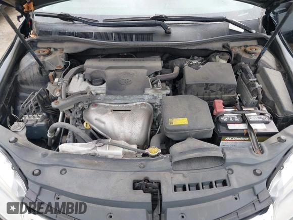 2015 Toyota Camry XLE with VIN 4T1BF1FK7FU079685, listed as a IAAI auction lot 41998976 with 109,489 mi miles. Bid and sale history available at carsss.com. Image 10.
