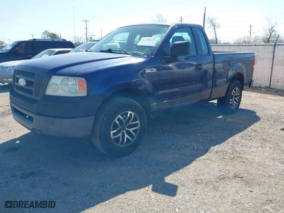 2008 Ford F-150 XL with VIN 1FTRF12W78KC27411, listed as a IAAI auction lot 41780625 with 221,337 mi miles. Bid and sale history available at carsss.com. Image 2.