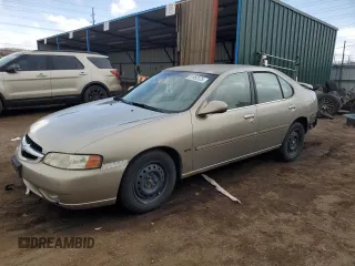2001 Nissan Altima GXE with VIN 1N4DL01D01C210968, listed as a Copart auction lot 51956125 with 193,530 mi miles and Salvage Title. Bid and sale history available at carsss.com. Image 1.