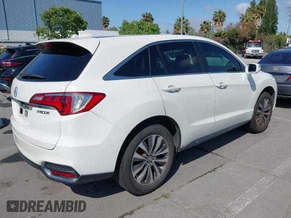 2017 Acura RDX с VIN 5J8TB3H37HL023455, выставлен на аукционе IAAI как лот 42183351 с пробегом 89 288 миль миль и . История ставок и продаж доступна на DreamBid. Изображение 4.