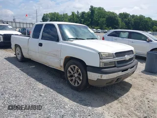 2005 Chevrolet Silverado 1500 LS with VIN 1GCEC19Z65Z228611, listed as a IAAI auction lot 42371257 with 198,079 mi miles and . Bid and sale history available at DreamBid. Image 1.