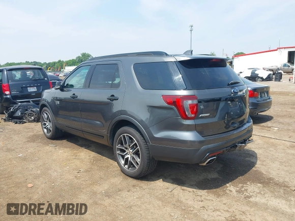 2017 Ford Explorer Sport z VIN 1FM5K8GT7HGB59563, wystawiony jako IAAI lot #42491656 z przebiegiem 90 622 mil mil oraz . Historia ofert i sprzedaży dostępna na DreamBid. Obrazek 3.