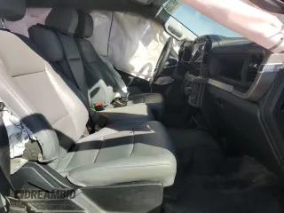 2024 Ford F-150 XL с VIN 1FTFW1L51RKE26285, выставлен на аукционе Copart как лот 50971705 с пробегом 4 800 миль миль и Списание • Salvage title. История ставок и продаж доступна на DreamBid. Изображение 7.
