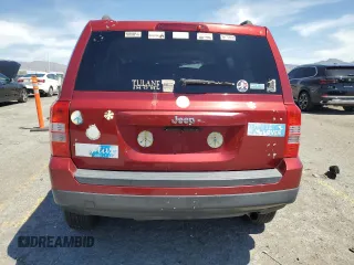 2014 Jeep Patriot Sport z VIN 1C4NJPBB2ED881049, wystawiony jako Copart lot #57363385 z przebiegiem 169 405 mil mil oraz Szkoda całkowita • Salvage title. Historia ofert i sprzedaży dostępna na DreamBid. Obrazek 6.