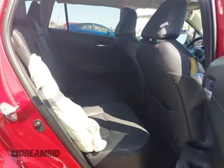 2022 Toyota Corolla Cross XLE с VIN 7MUDAAAG9NV019320, выставлен на аукционе IAAI как лот 42000933 с пробегом 13 021 миль миль и . История ставок и продаж доступна на DreamBid. Изображение 8.