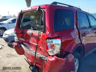 2008 Ford Escape XLT with VIN 1FMCU03138KB98896, listed as a IAAI auction lot 41845243 with 217,738 mi miles. Bid and sale history available at carsss.com. Image 6.