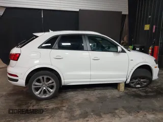 2018 Audi Q3 Premium with VIN WA1ECCFS0JR033790, listed as a IAAI auction lot 42179609 with 45,548 mi miles and . Bid and sale history available at DreamBid. Image 13.