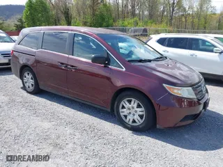 2011 Honda Odyssey LX with VIN 5FNRL5H28BB088074, listed as a IAAI auction lot 42033376 with 199,148 mi miles. Bid and sale history available at carsss.com. Image 1.