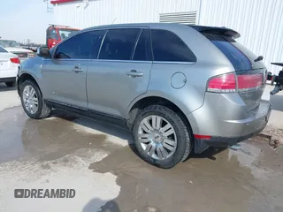 2008 Lincoln MKX with VIN 2LMDU88C48BJ11082, listed as a IAAI auction lot 41768013 with 215,549 mi miles. Bid and sale history available at carsss.com. Image 3.