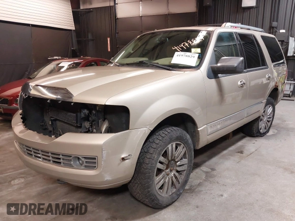 2007 Lincoln Navigator с VIN 5LMFU28587LJ15408, выставлен на аукционе IAAI как лот 41978829 с пробегом 220 032 миль миль и . История ставок и продаж доступна на DreamBid. Изображение 2.
