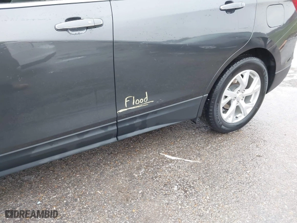 2021 Chevrolet Equinox Premier with VIN 2GNAXNEV2M6154439, listed as a IAAI auction lot 40876413 with 35,174 mi miles. Bid and sale history available at carsss.com. Image 6.