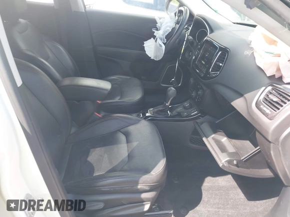 2018 Jeep Compass Limited with VIN 3C4NJDCB0JT314422, listed as a IAAI auction lot 42020523 with 41,888 mi miles and . Bid and sale history available at DreamBid. Image 5.