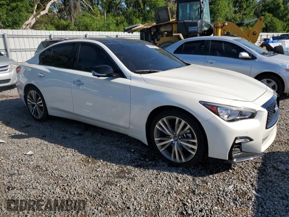 2024 Infiniti Q50 3.0t SIGNATURE EDITION with VIN JN1EV7CR8RM631212, listed as a Copart auction lot 51426455 with 15,687 mi miles and Clean Title. Bid and sale history available at carsss.com. Image 4.