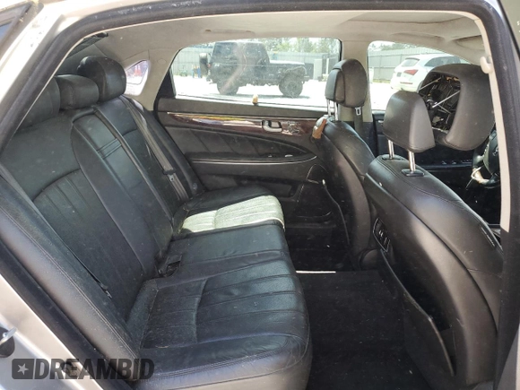 2013 Hyundai Equus Signature with VIN KMHGH4JH1DU062410, listed as a Copart auction lot 53730735 with 196,758 mi miles and Clean Title. Bid and sale history available at DreamBid. Image 10.