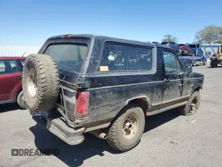 1996 Ford Bronco Custom with VIN 1FMEU15H6TLB18163, listed as a Copart auction lot 51802494 with 151,134 mi miles and Salvage Title. Bid and sale history available at DreamBid. Image 3.
