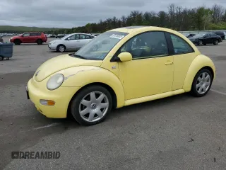 2001 Volkswagen Beetle GLX z VIN 3VWDD21C91M439090, wystawiony jako Copart lot #57915605 z przebiegiem 102 314 mil mil oraz Nie do naprawy. Historia ofert i sprzedaży dostępna na DreamBid. Obrazek 1.
