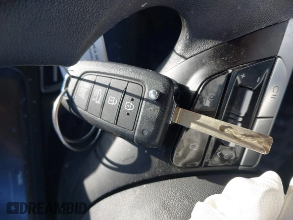 2024 Hyundai Elantra SE with VIN KMHLL4DG3RU848717, listed as a IAAI auction lot 41942375 with 7,879 mi miles and . Bid and sale history available at DreamBid. Image 11.