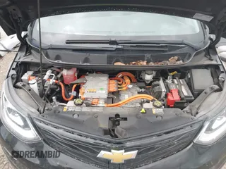 2020 Chevrolet Bolt EV LT z VIN 1G1FY6S08L4106463, wystawiony jako IAAI lot #42172094 z przebiegiem Nie podano mil oraz . Historia ofert i sprzedaży dostępna na DreamBid. Obrazek 10.