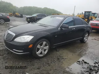 2012 Mercedes-Benz S 550 z VIN WDDNG9EB6CA446562, wystawiony jako Copart lot #57227275 z przebiegiem 124 347 mil mil oraz Czysty tytuł • Clean title. Historia ofert i sprzedaży dostępna na DreamBid. Obrazek 1.