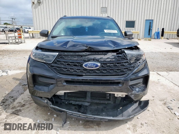 2023 Ford Explorer XLT z VIN 1FMSK7DH0PGA47585, wystawiony jako Copart lot #54660375 z przebiegiem 40 827 mil mil oraz Szkoda całkowita • Salvage title. Historia ofert i sprzedaży dostępna na DreamBid. Obrazek 5.