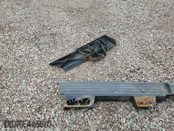 2006 Ford Explorer XLT с VIN 1FMEU73E96UB74267, выставлен на аукционе Copart как лот 62736745 с пробегом 173 453 миль миль и Списание • Salvage title. История ставок и продаж доступна на DreamBid. Изображение 13.