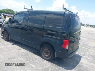 2016 Nissan NV200 S z VIN 3N6CM0KNXGK694075, wystawiony jako IAAI lot #42365919 z przebiegiem 217 629 mil mil oraz . Historia ofert i sprzedaży dostępna na DreamBid. Obrazek 3.