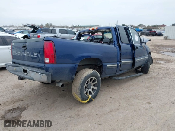 2000 Chevrolet Silverado 1500 with VIN 2GCEC19W7Y1367696, listed as a IAAI auction lot 41283222 with Not Provided miles and . Bid and sale history available at DreamBid. Image 4.