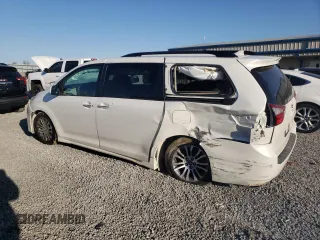 2018 Toyota Sienna XLE Auto Access Seat with VIN 5TDYZ3DC7JS903470, listed as a Copart auction lot 47938055 with 118,734 mi miles and Salvage Title. Bid and sale history available at carsss.com. Image 2.
