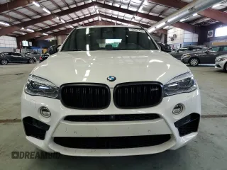 2018 BMW X5 M z VIN 5YMKT6C56J0Y83959, wystawiony jako Copart lot #58057203 z przebiegiem 38 288 mil mil oraz . Historia ofert i sprzedaży dostępna na DreamBid. Obrazek 5.