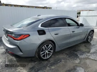 2024 BMW 4 Series 430i with VIN WBA63AV00RFR54092, listed as a Copart auction lot 79713614 with 30,260 mi miles and Clean Title. Bid and sale history available at carsss.com. Image 3.