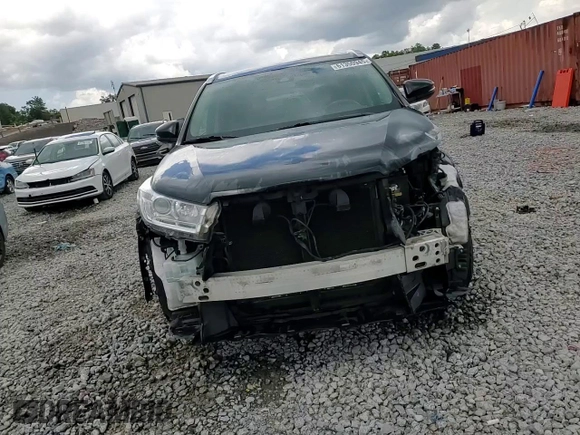 2018 Toyota Highlander SE с VIN 5TDKZRFH6JS530651, выставлен на аукционе Copart как лот 61350945 с пробегом 99 561 миль миль и Списание • Salvage title. История ставок и продаж доступна на DreamBid. Изображение 14.
