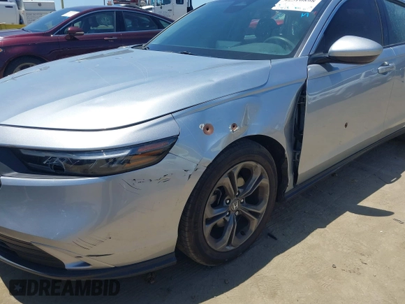 2024 Honda Accord EX with VIN 1HGCY1F38RA055253, listed as a IAAI auction lot 42510898 with 20,801 mi miles and . Bid and sale history available at DreamBid. Image 6.