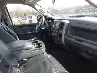 2014 Ram 1500 Express z VIN 1C6RR6KT0ES204081, wystawiony jako IAAI lot #41837967 z przebiegiem 169 256 mil mil oraz . Historia ofert i sprzedaży dostępna na DreamBid. Obrazek 5.