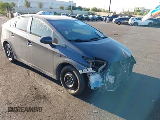 2014 Toyota Prius Four with VIN JTDKN3DU0E0369098, listed as a IAAI auction lot 42703720 with 172,097 mi miles and . Bid and sale history available at DreamBid. Image 1.